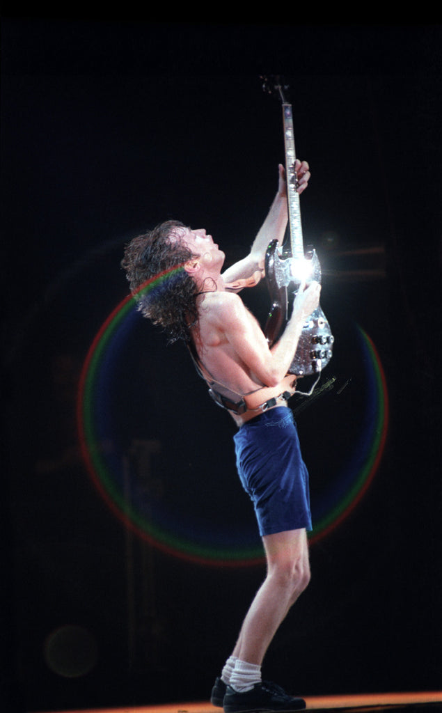 Angus Young (AC/DC), Paris 1982