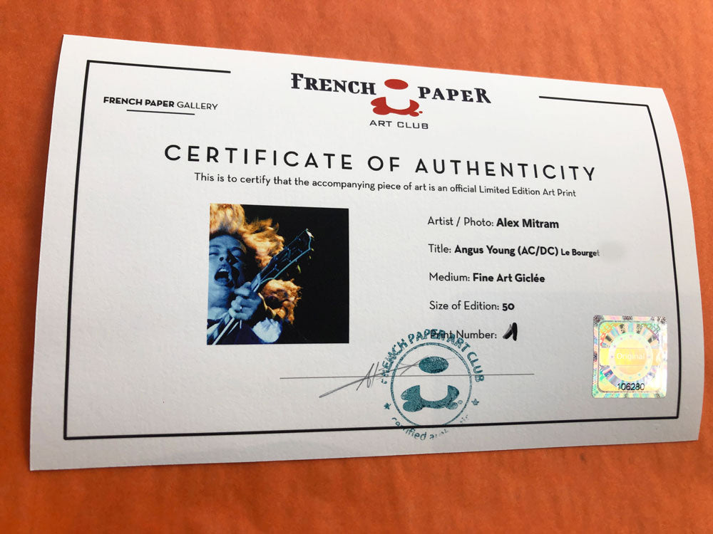 Angus Young (AC/DC) Paris 1980