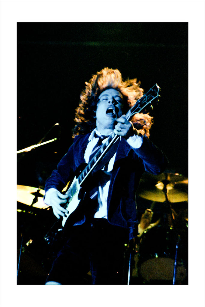 Angus Young (AC/DC) Paris 1982